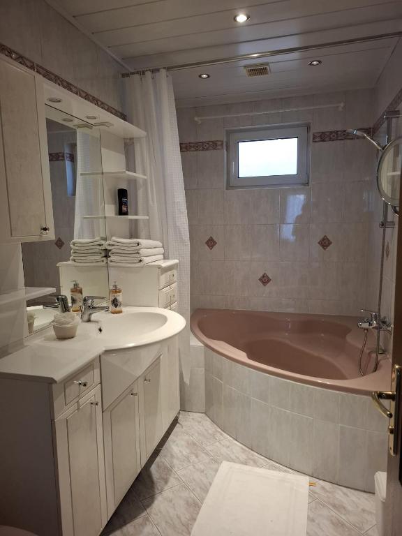 Badewanne mit Dusche